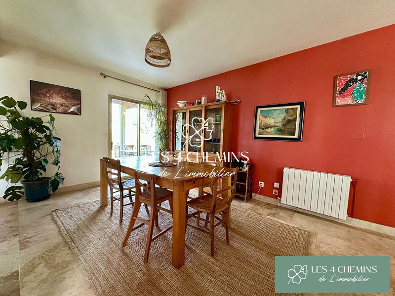 Villa - 236 m² - 4 pièces