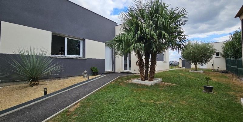 Maison - 121 m² - 5 pièces