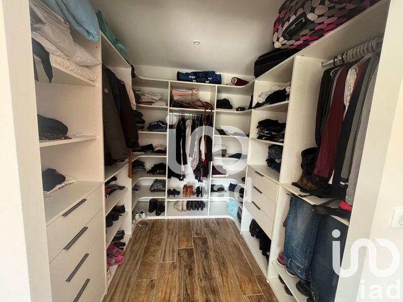 Maison - 218 m² - 7 pièces