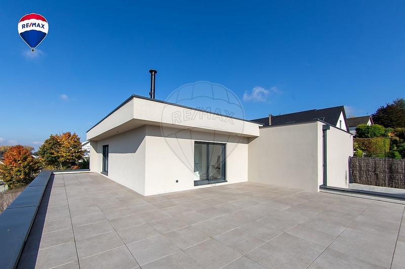 Villa - 183 m² - 6 pièces