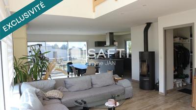 Maison - 122 m² - 5 pièces