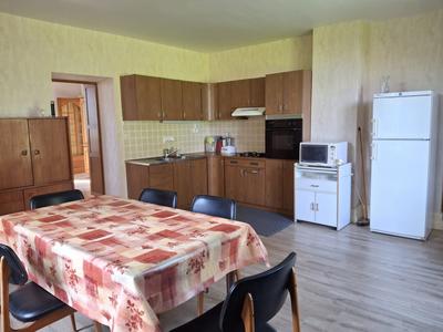 Appartement - 180 m² - 6 pièces