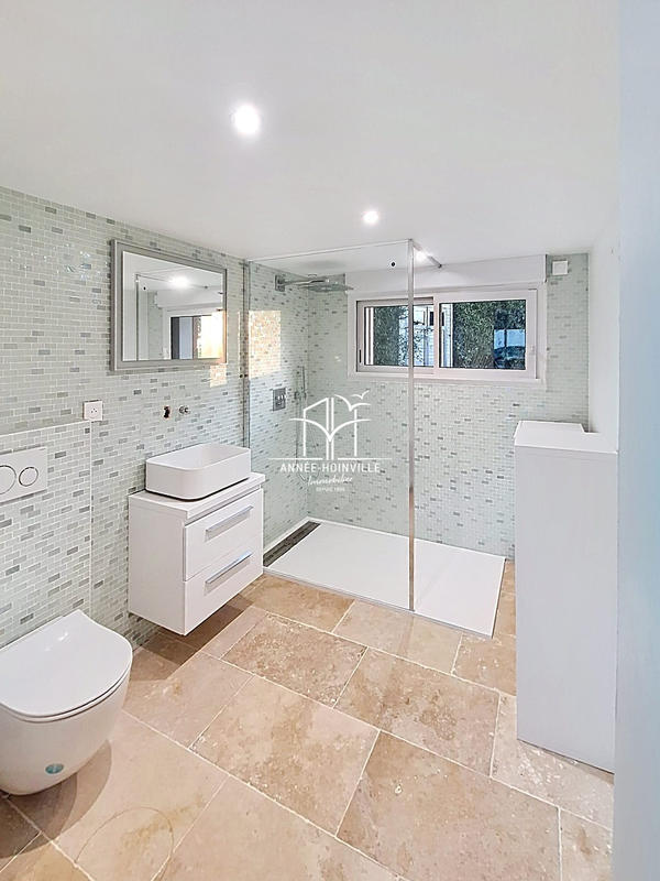 Maison ancienne - 208 m² - 5 pièces