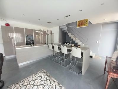 Villa - 158 m² - 6 pièces