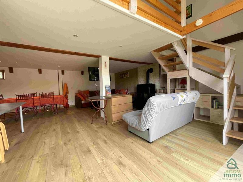 Propriété - 593 m² - 14 pièces