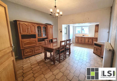 Maison - 95 m² - 6 pièces