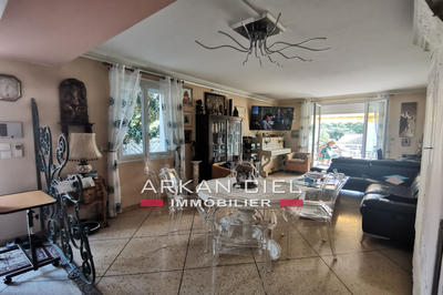 Maison - 130 m² - 4 pièces