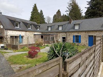 Maison - 263 m² - 12 pièces