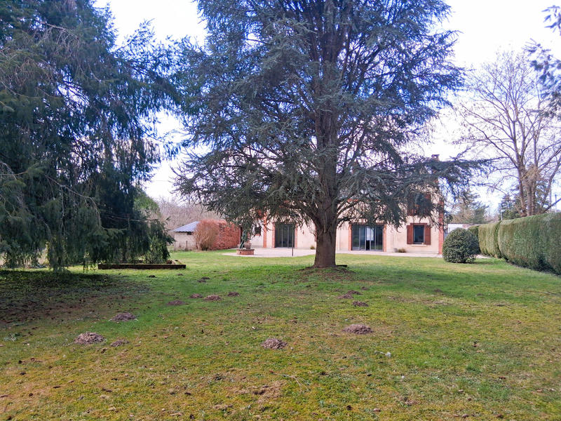 Maison - 213 m² - 6 pièces