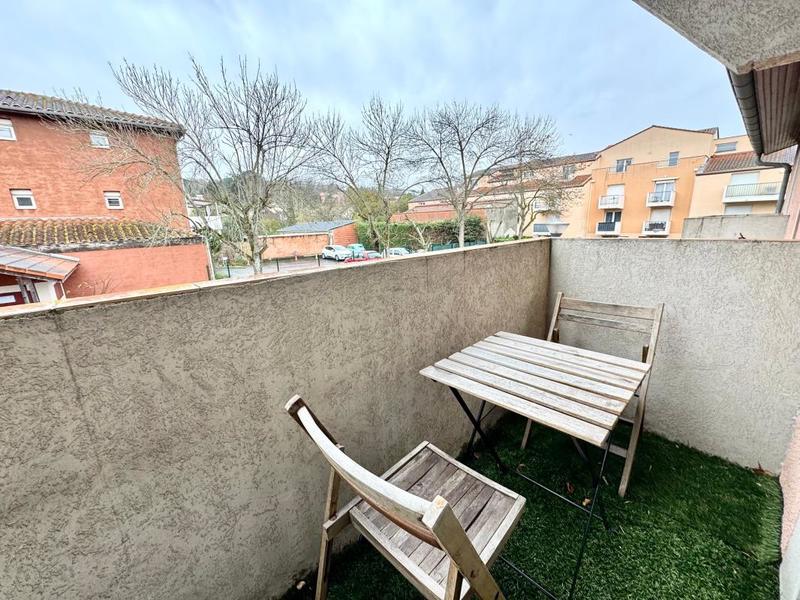 Studio - 30 m² - 1 pièce