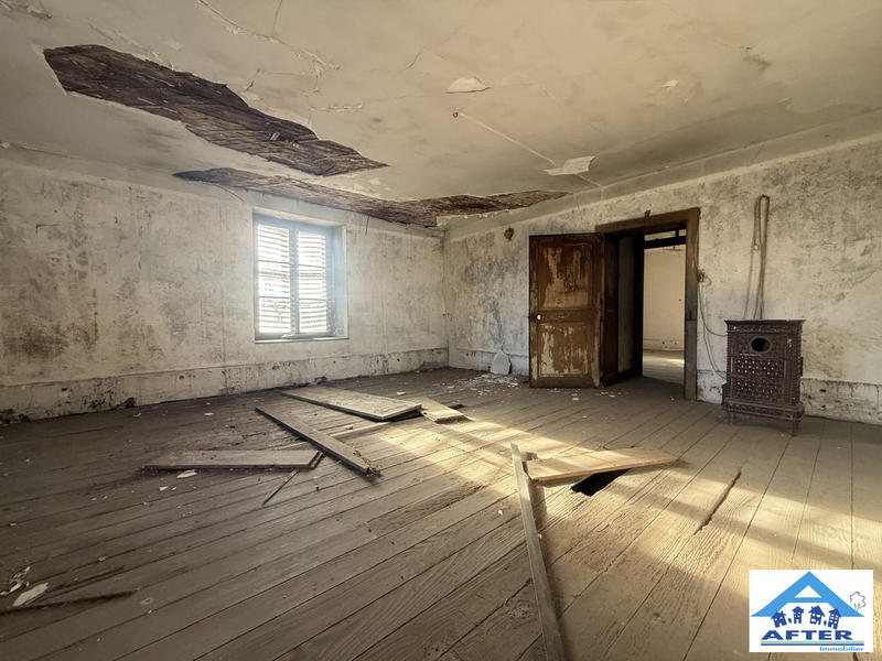 Maison ancienne - 237 m² - 12 pièces