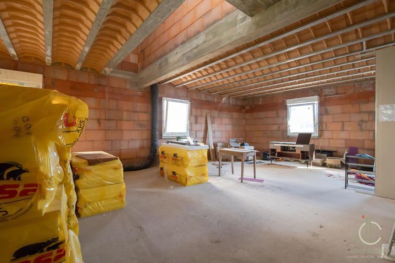 Appartement - 105 m² - 4 pièces