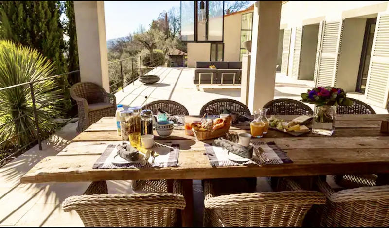 Villa - 360 m² - 6 pièces