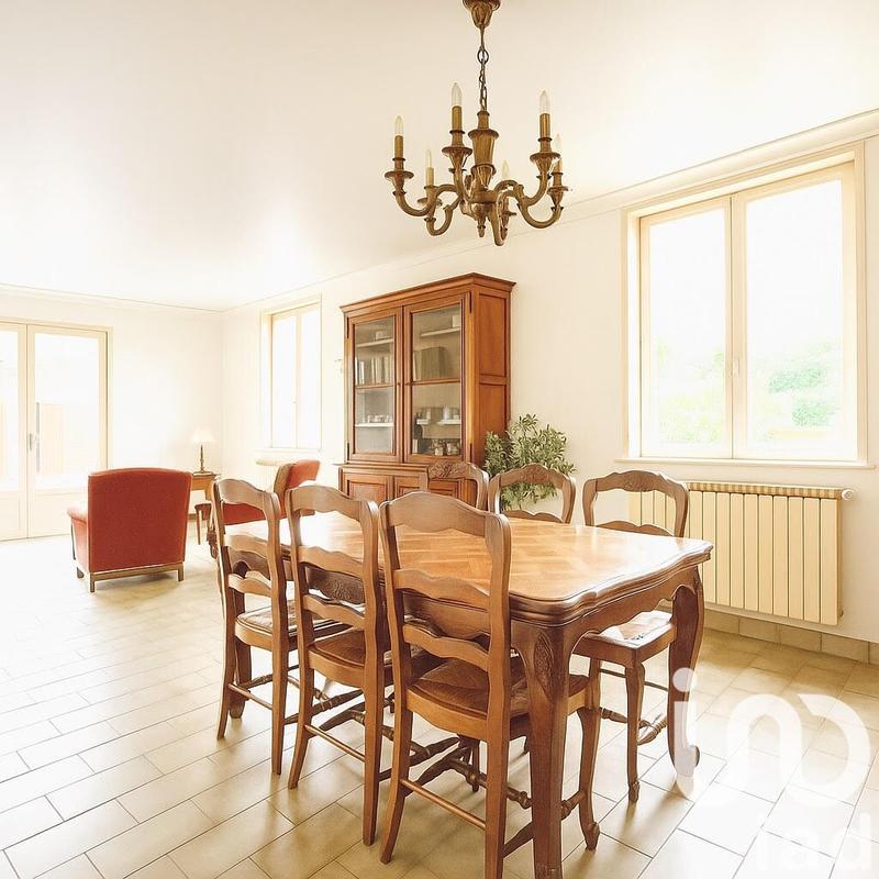 Maison - 139 m² - 8 pièces