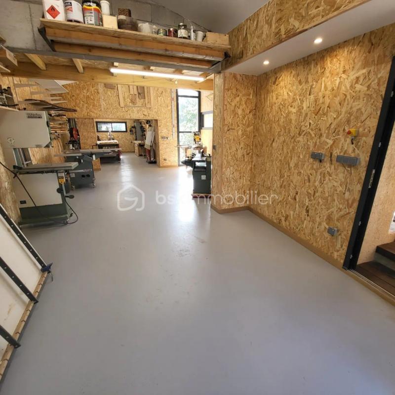 Villa - 185 m² - 6 pièces