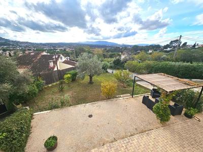 Maison - 197 m² - 5 pièces