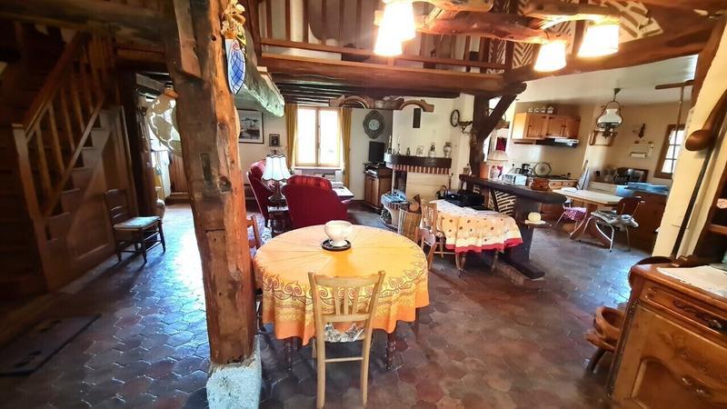 Maison - 170 m² - 9 pièces