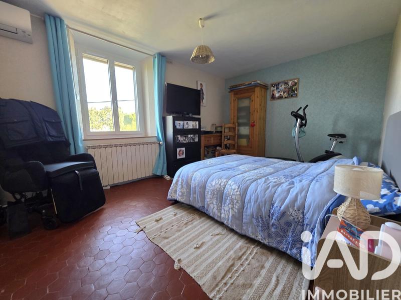 Maison - 246 m² - 6 pièces