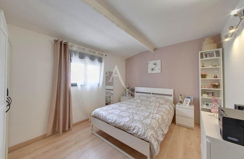 Maison - 88 m² - 5 pièces