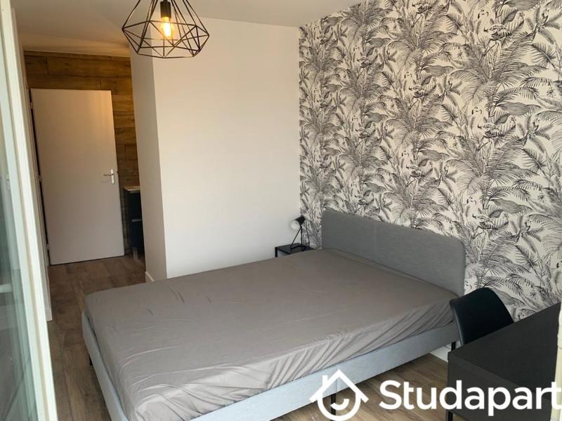 Chambre - 14 m² - 1 pièce