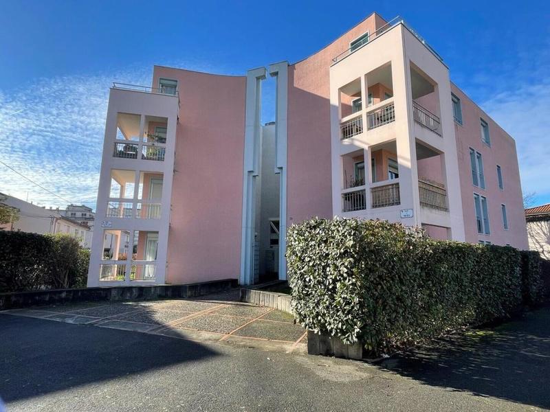 Appartement - 48 m² - 2 pièces