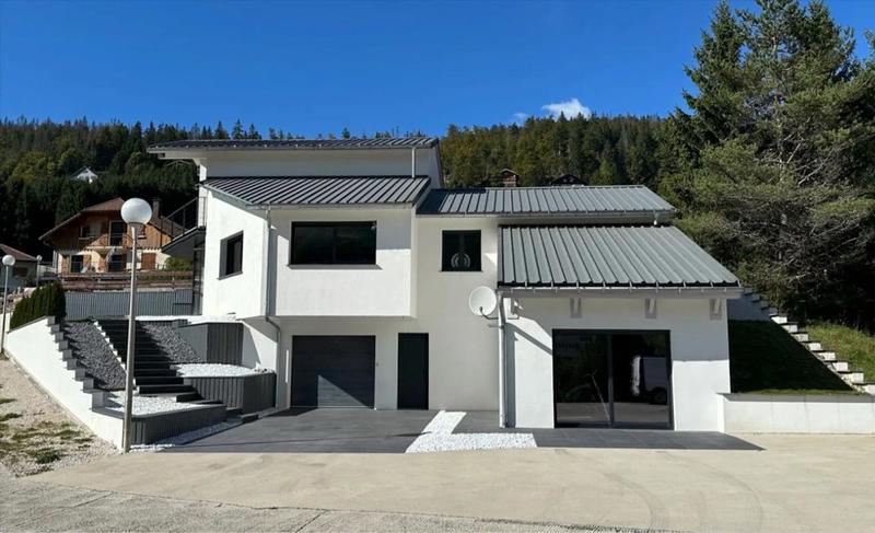 Maison - 186 m² - 7 pièces