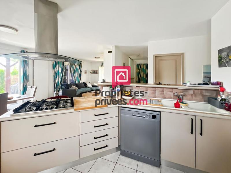 Maison - 104 m² - 6 pièces