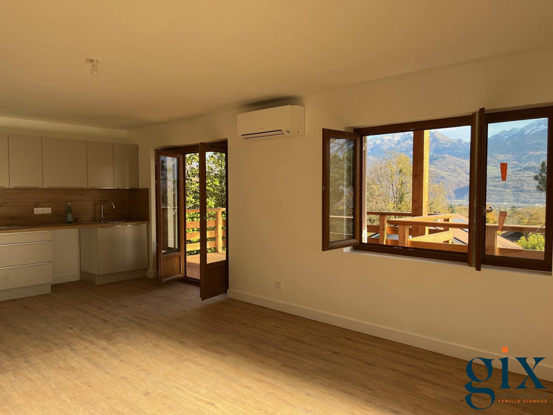 Appartement - 81 m² - 4 pièces