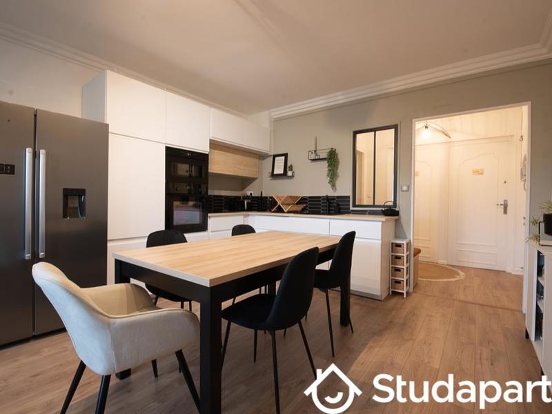 Chambre - 10 m² - 1 pièce