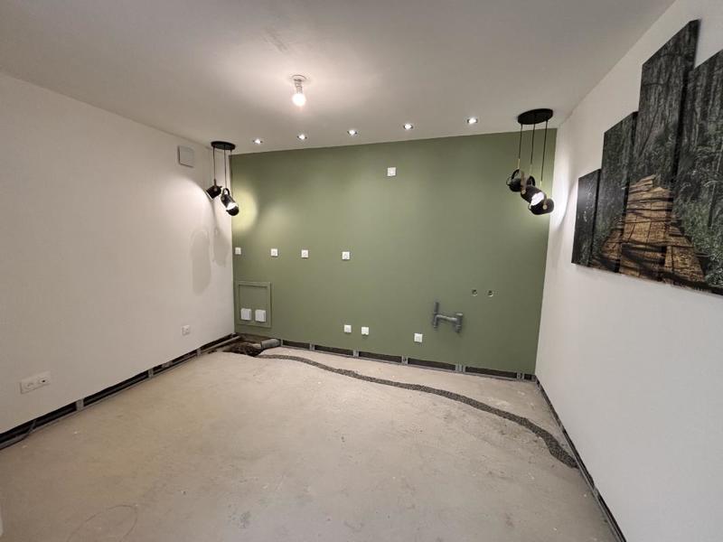 Divers - 80 m² - 3 pièces