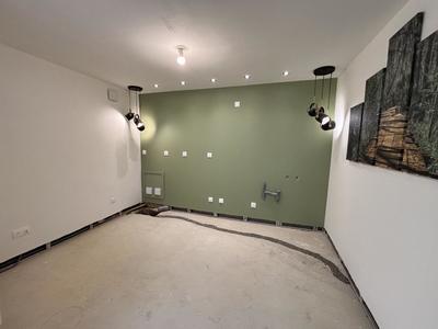 Divers - 80 m² - 3 pièces