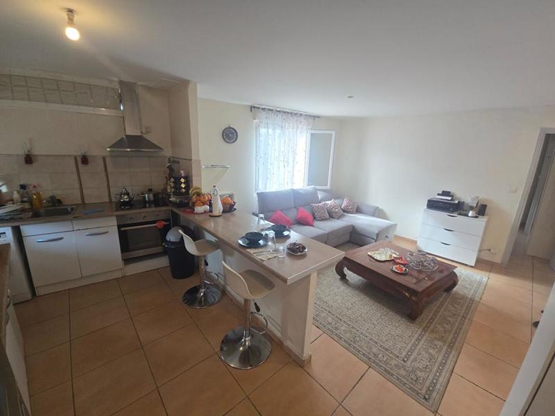 Immeuble - 140 m² - 8 pièces