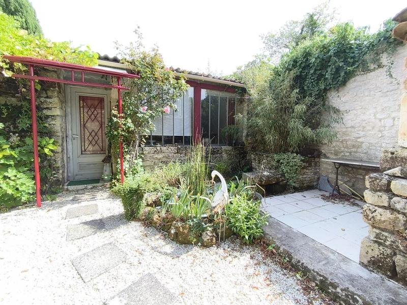 Maison ancienne - 434 m² - 10 pièces