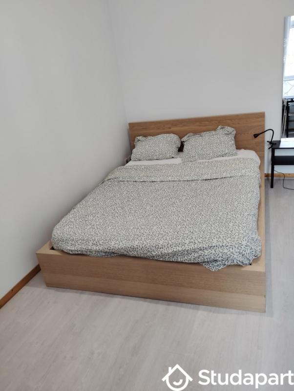 Chambre - 13 m² - 1 pièce