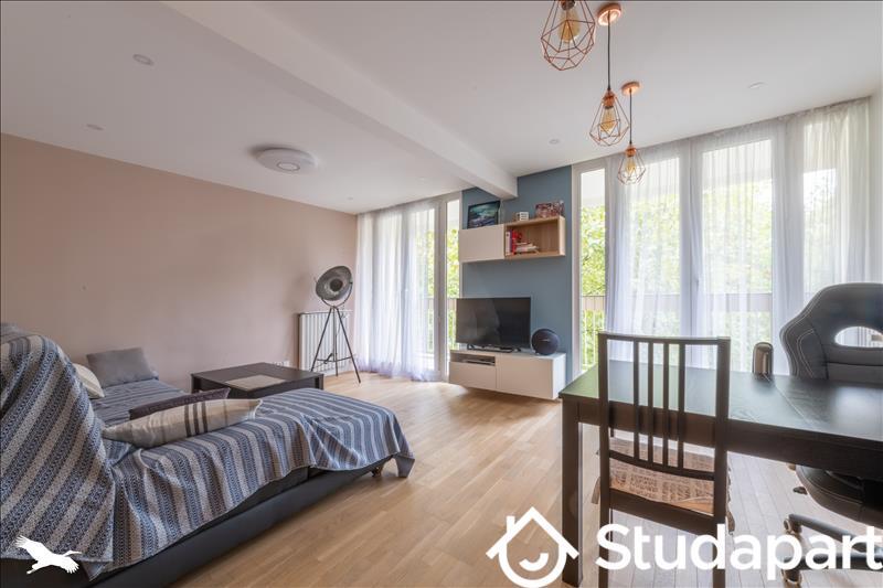 Chambre - 11 m² - 1 pièce