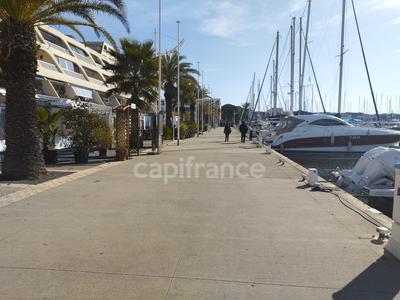 Fonds de commerce - 200 m²