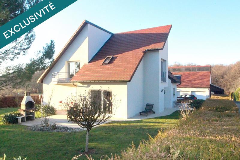 Maison - 220 m² - 7 pièces