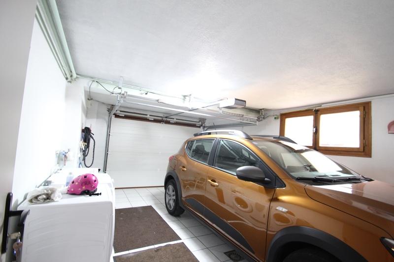 Appartement ancien - 116 m² - 3 pièces