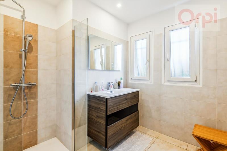 Villa - 160 m² - 4 pièces