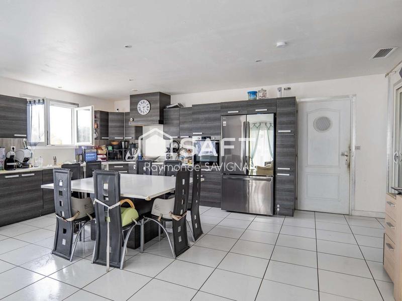 Maison - 128 m² - 7 pièces