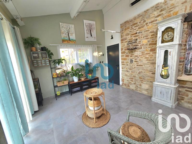 Maison - 240 m² - 8 pièces