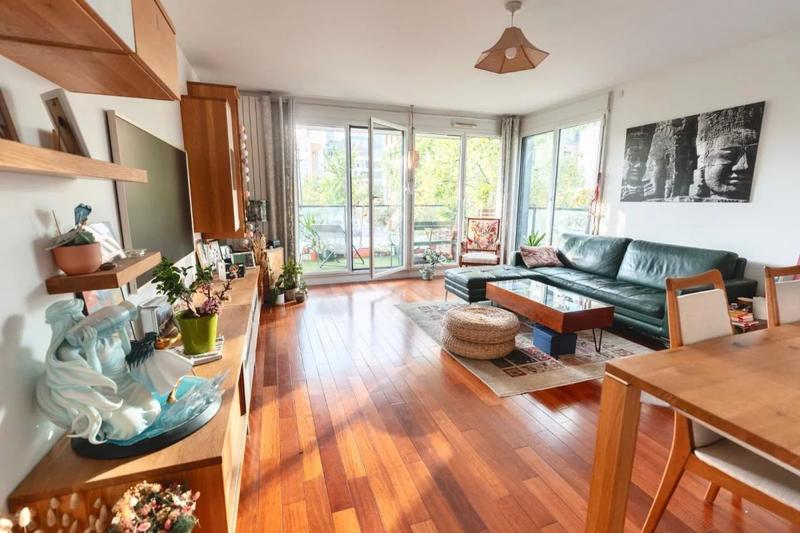 Appartement - 94 m² - 4 pièces