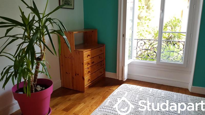 Chambre - 13 m² - 1 pièce