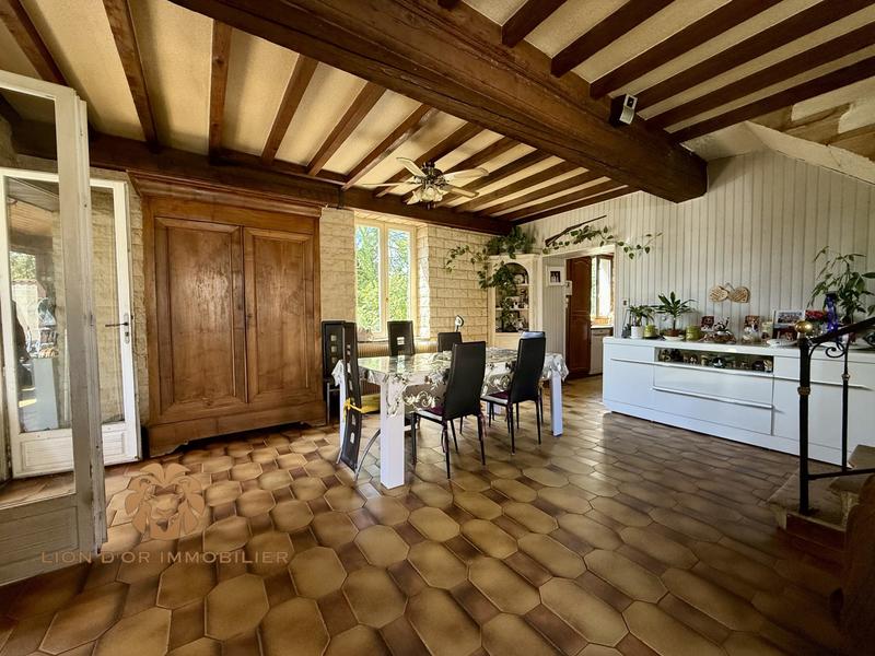 Maison - 163 m² - 6 pièces