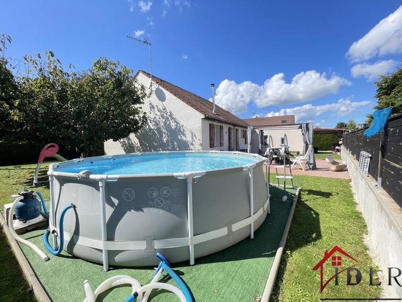 Maison - 111 m² - 7 pièces