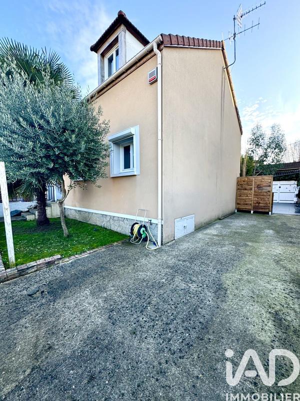 Maison - 90 m² - 4 pièces