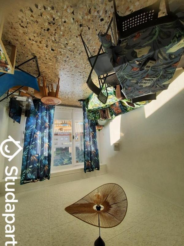 Chambre - 12 m² - 1 pièce