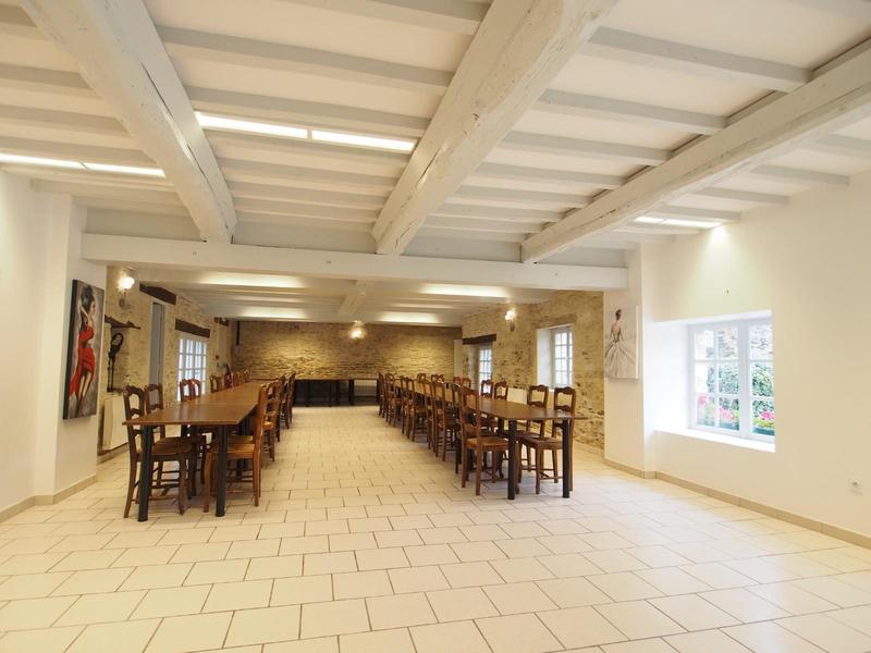 Local d'activités - 300 m² - 6 pièces