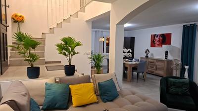 Villa - 159 m² - 7 pièces