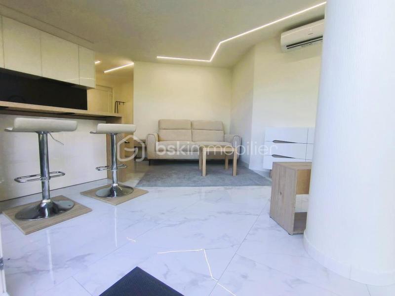 Studio - 27 m² - 1 pièce